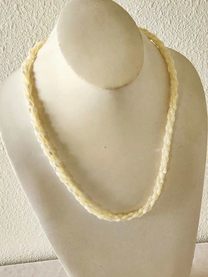 MOP Rice Beads Necklace 8.jpg