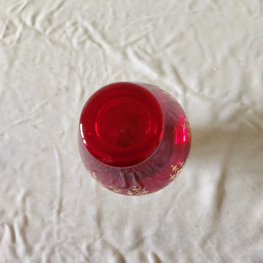 Ruby Glass Vase 4.jpg