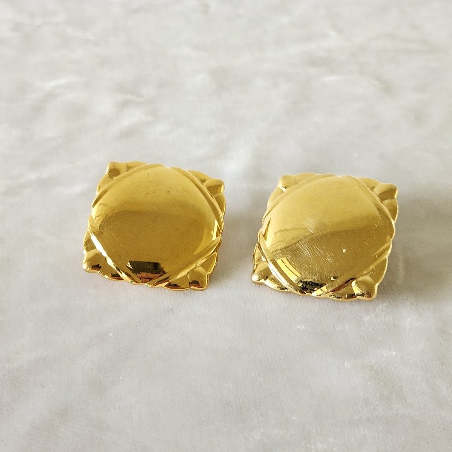 Monet Gold Mirror Earrings 7.jpg