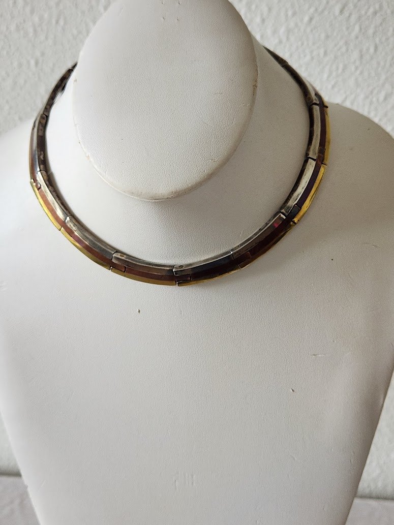 Los Castillo Choker 21.jpg