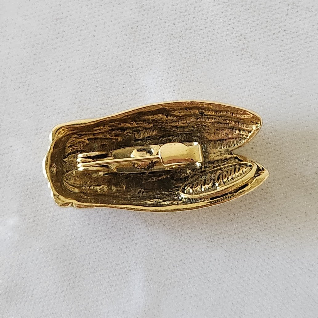 Rene Gouin Cicada Brooch 7.jpg