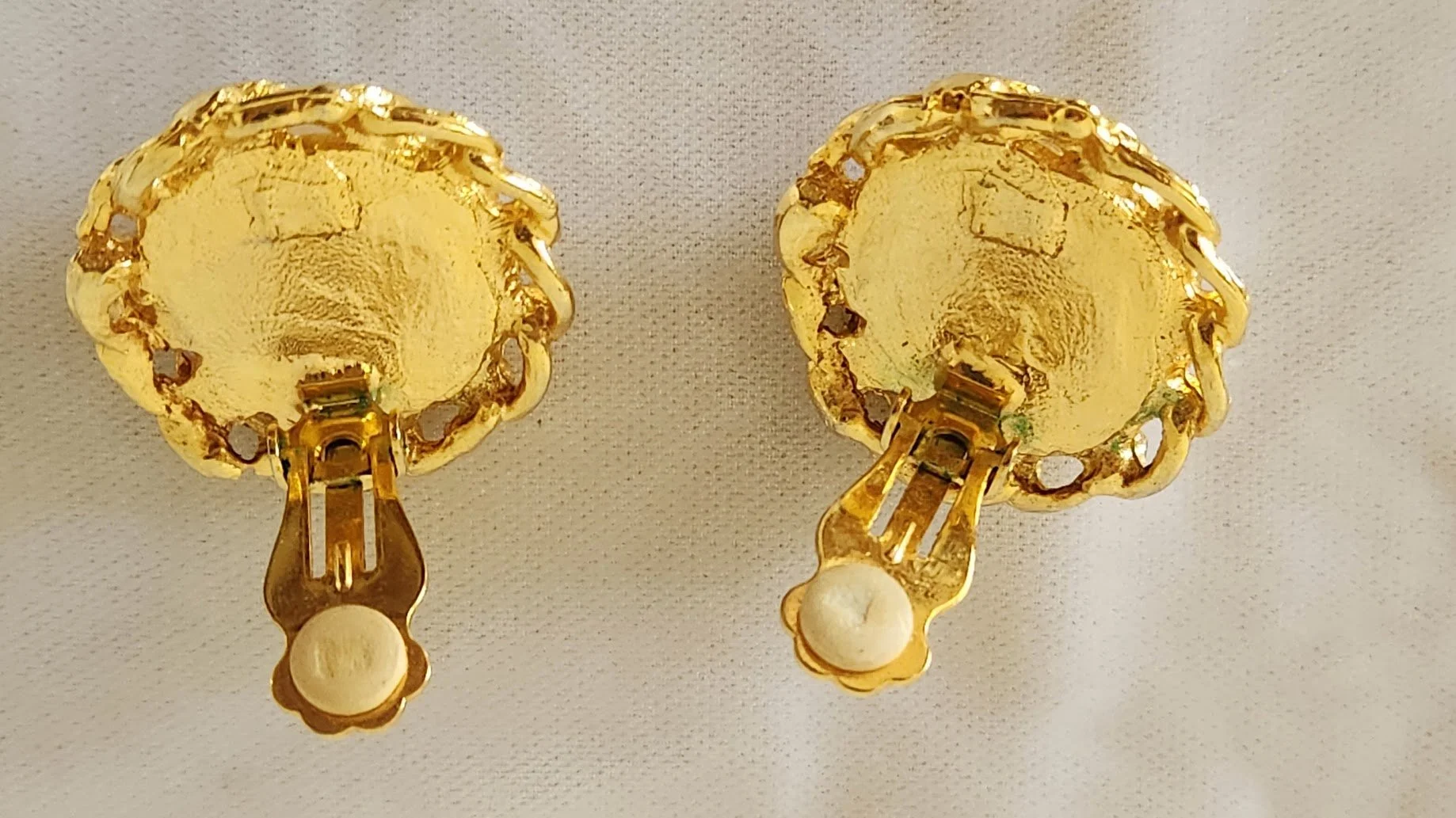 Big Pearl Earrings 5.jpg