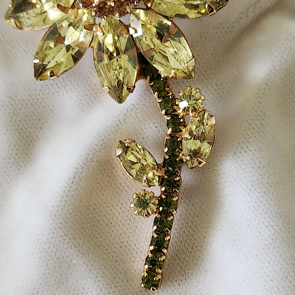 D&E Yellow Flower Brooch 2.jpg