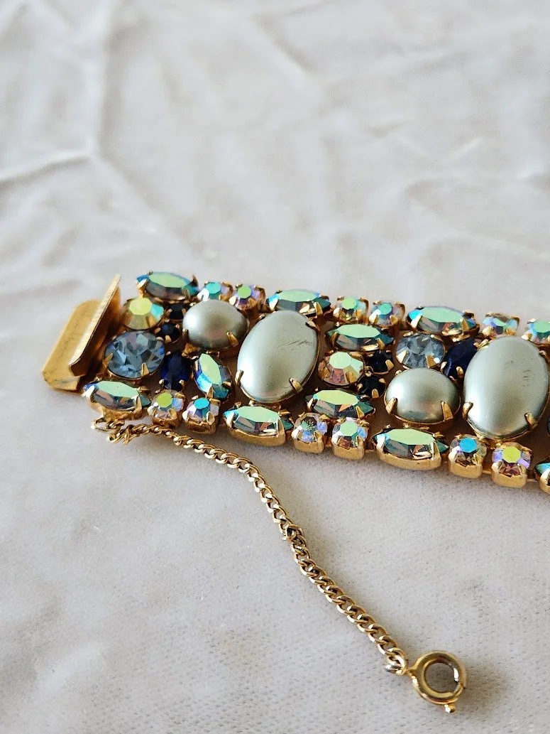 Blue AB & Faux Blue Pearls Bracelet 4.jpg