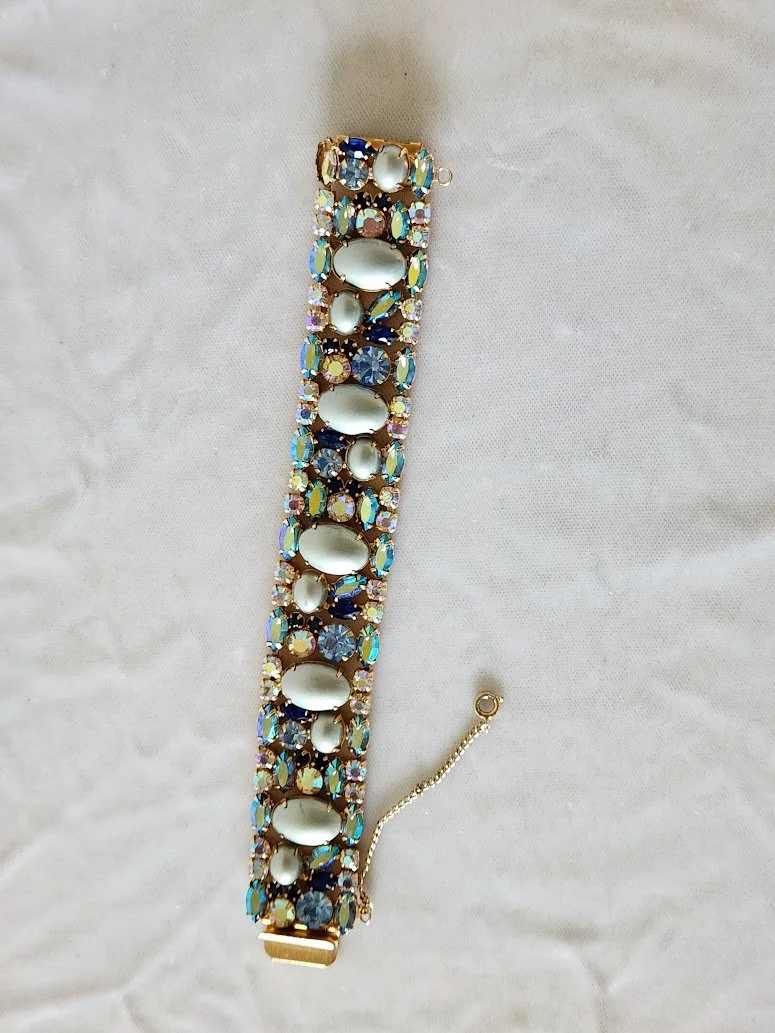 Blue AB & Faux Blue Pearls Bracelet 1.jpg