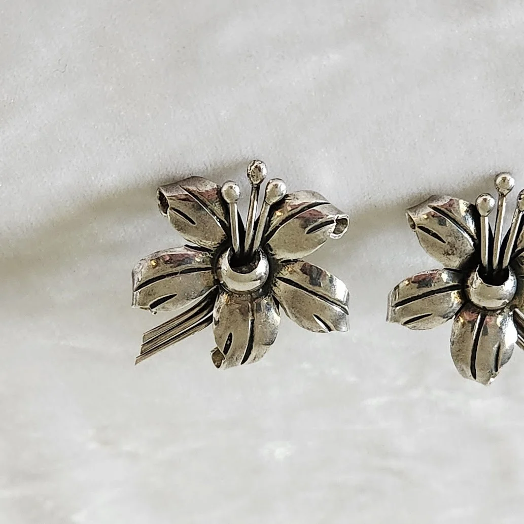 Mexican Silver Flower Earrings 7.jpg