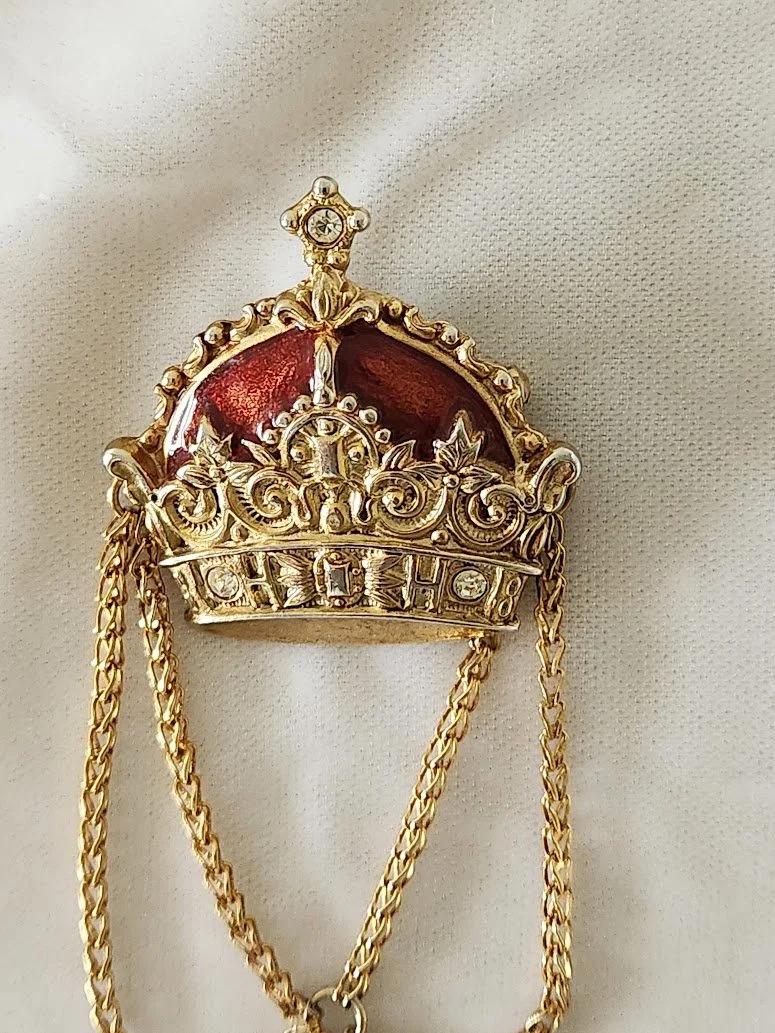 Crown with Chains & Pendant Drop 4.jpg