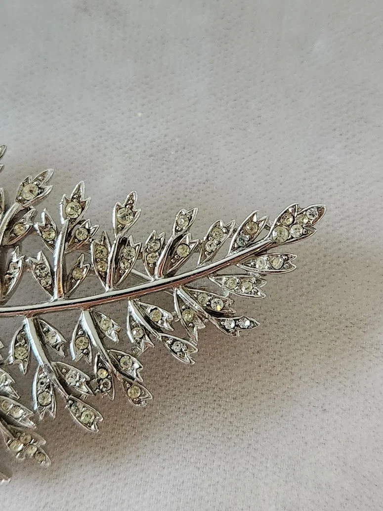 Trifari Silver Fern Brooch 4.jpg