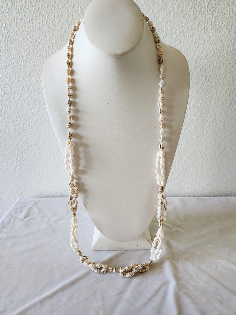 Long Shell Necklace 1.jpg