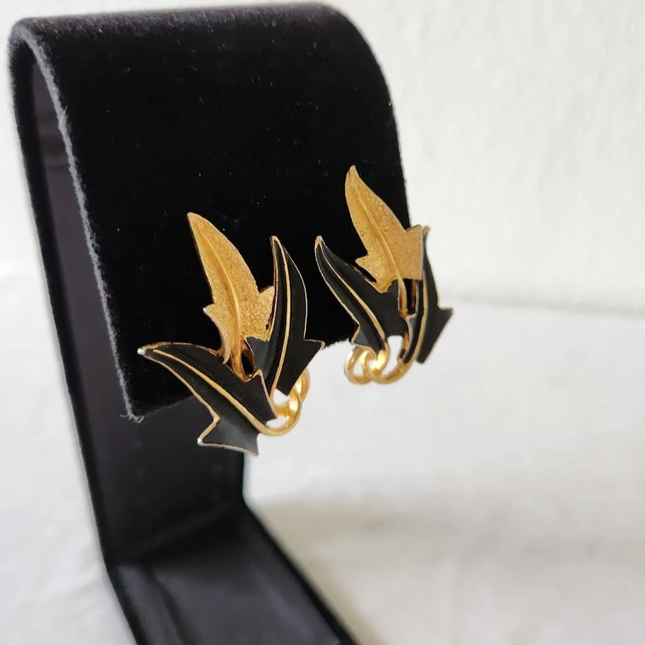 Mode Art Leaf Earrings 5.jpg