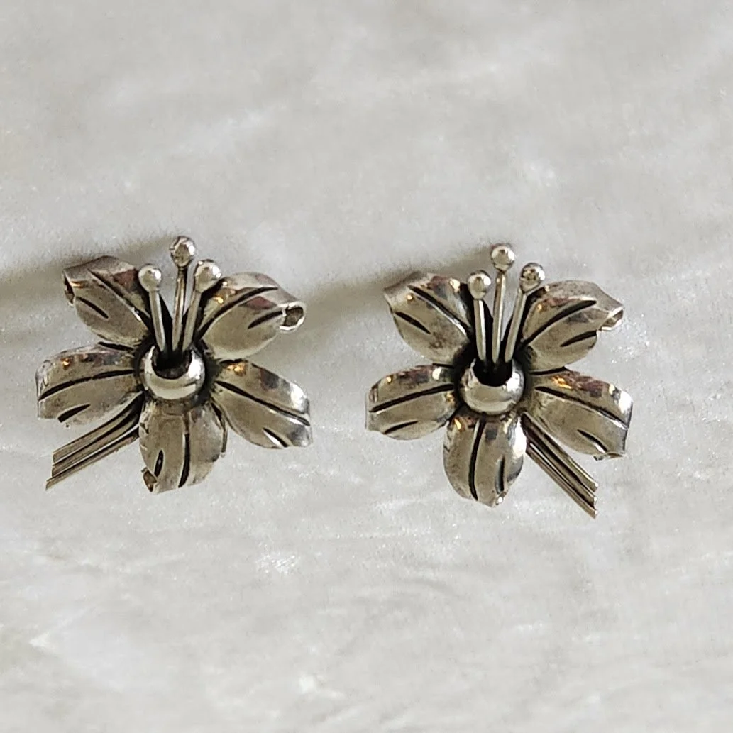 Mexican Silver Flower Earrings 6.jpg