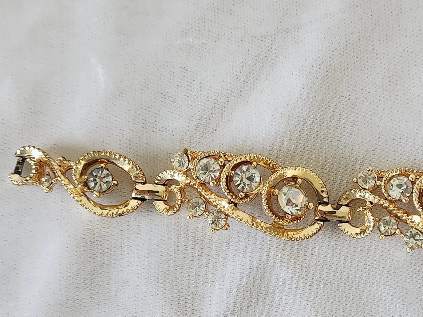 Golden RS Choker Bracelet Set 12.jpg