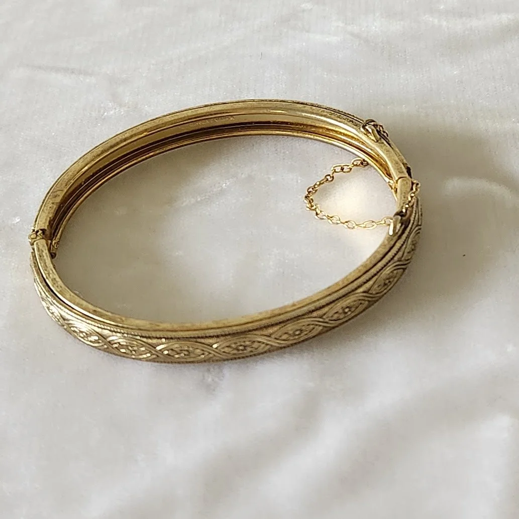 Whiting Davis Hinged Bangle 7.jpg