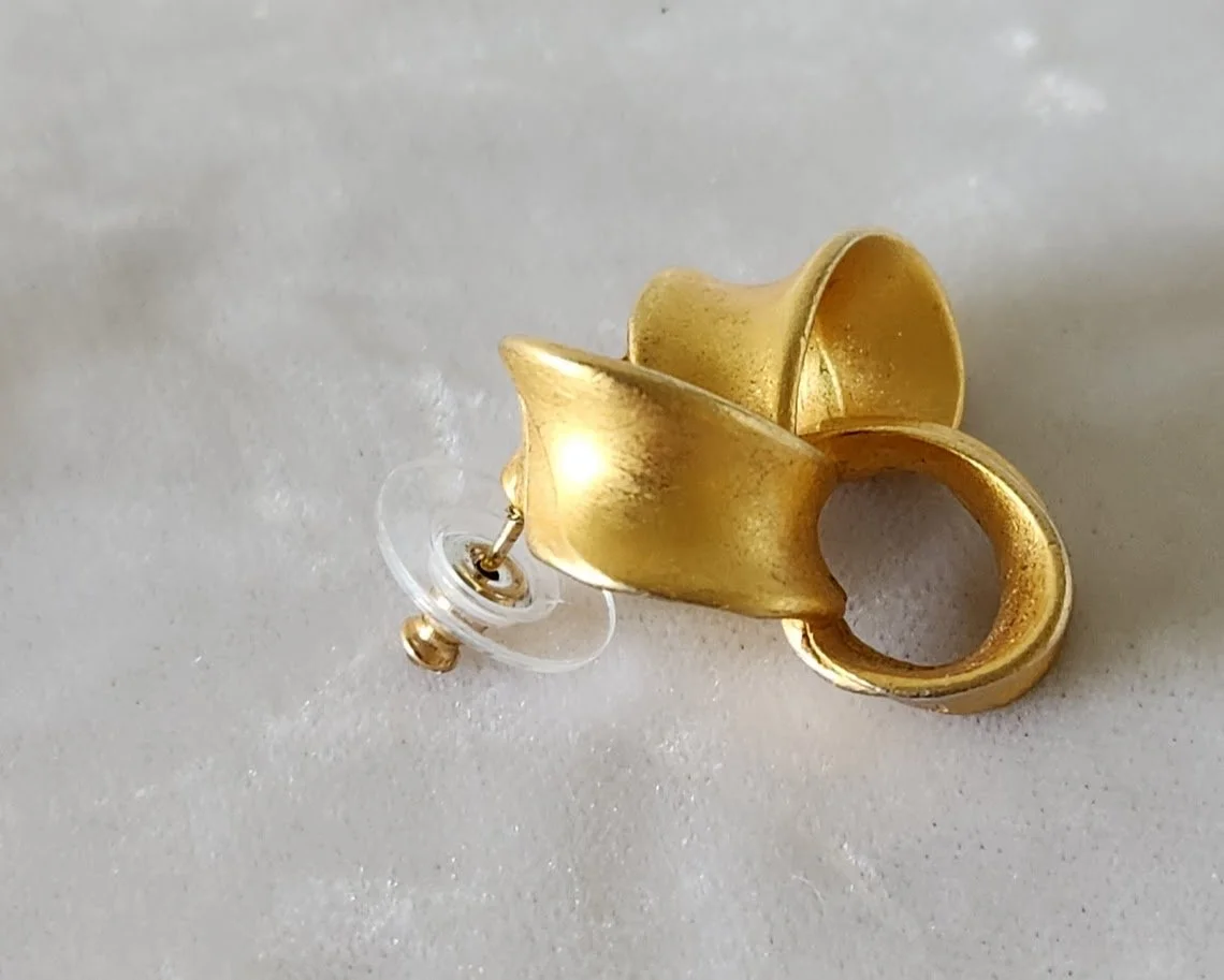 Anne Klein Loop Brooch 15.jpg