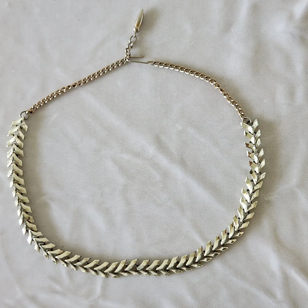 Silver Chevrons Choker Necklace 5.jpg