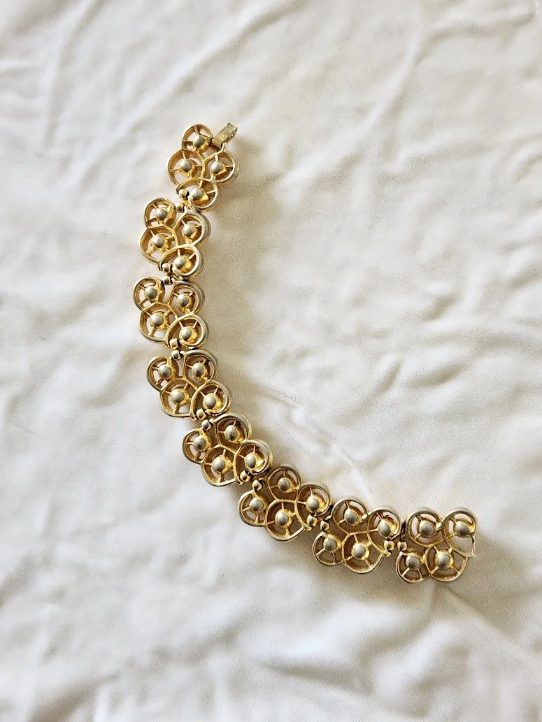 Trifari Pearl Bracelet 5.jpg