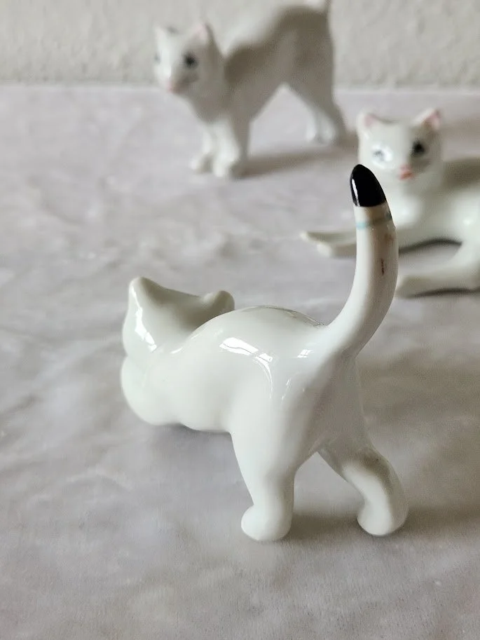 Three Cats 4.jpg