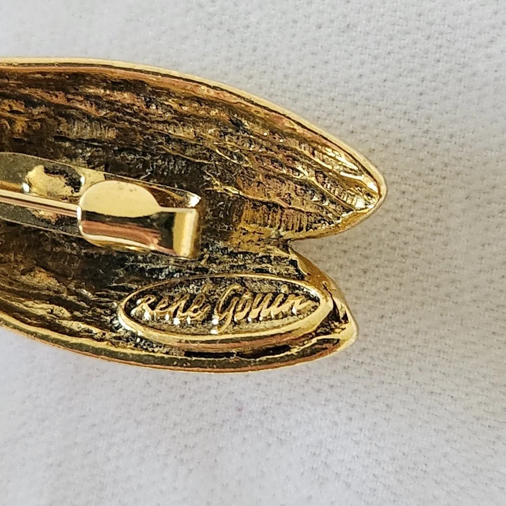 Rene Gouin Cicada Brooch 9.jpg