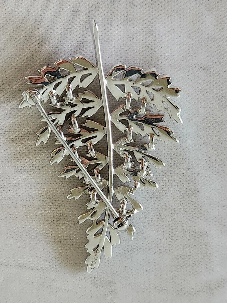 Trifari Silver Fern Brooch 11.jpg