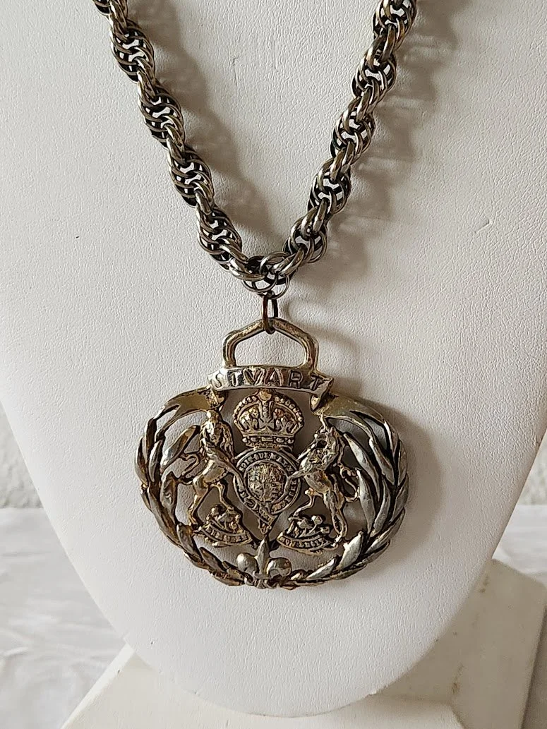 Stuart Pendant Necklace 12.jpg