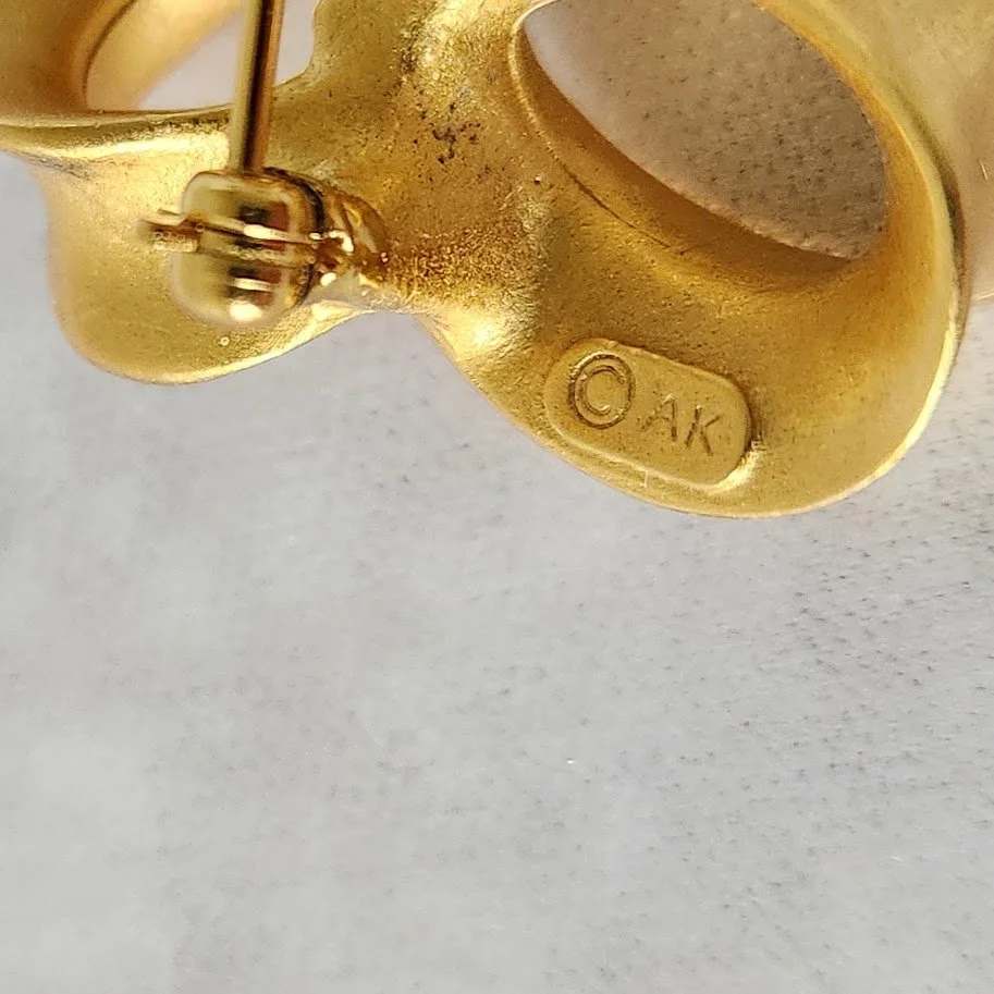 Anne Klein Loop Brooch 1.jpg