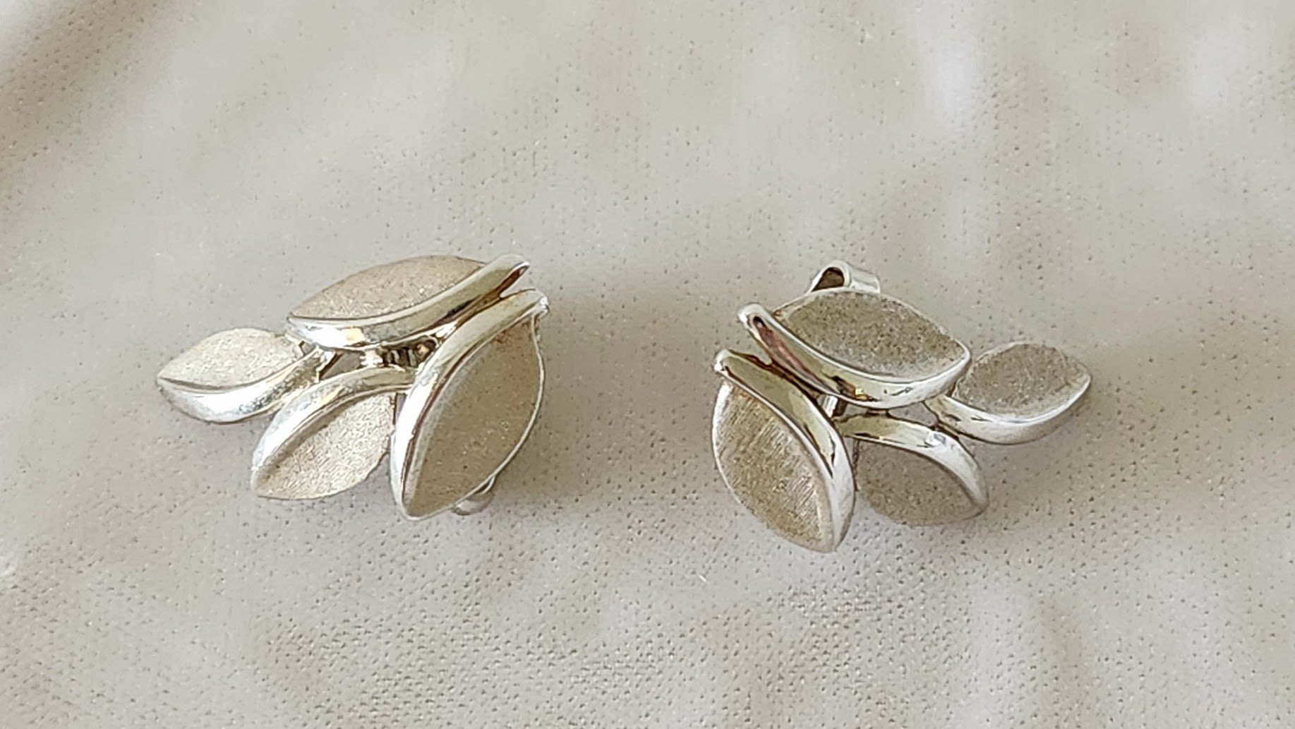 Trifari Silver Leaf Earrings 2.jpg