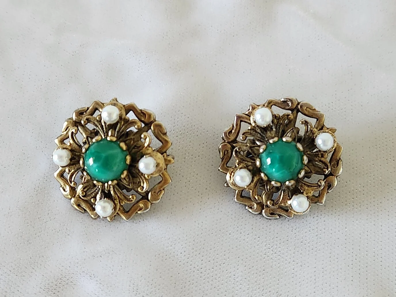 Green Filigree Earrings 4.jpg