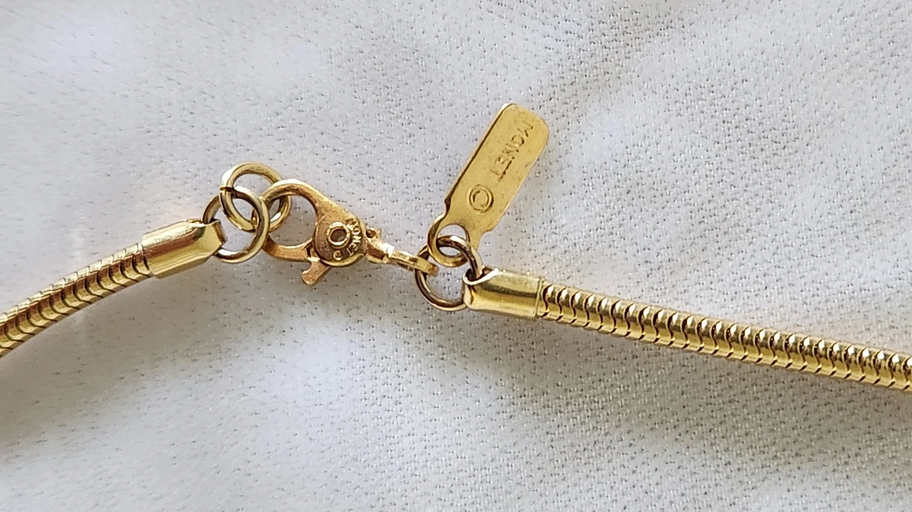 Monet Golden Pendant Necklace 4.jpg