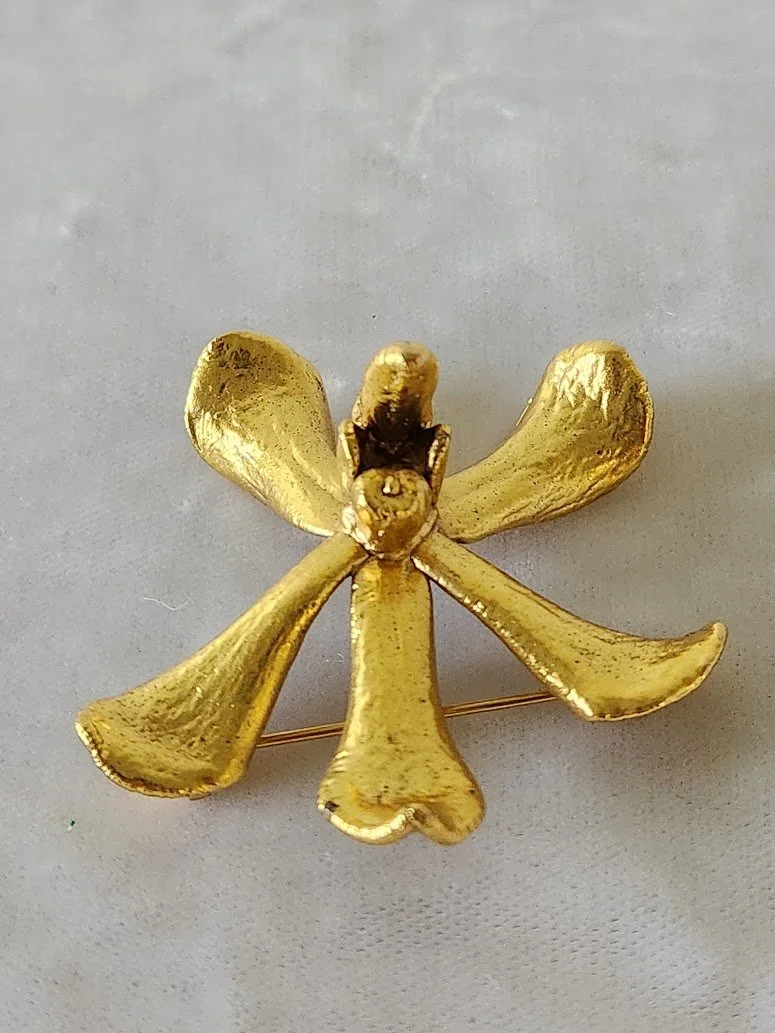 Risis Orchid Brooch 7.jpg