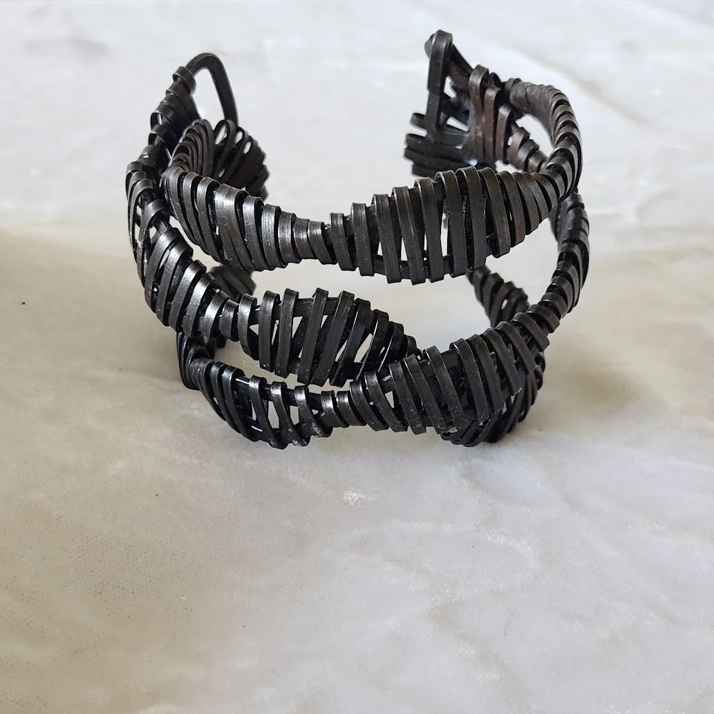 Midzic DNA Bracelet 1.jpg