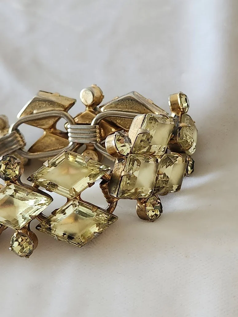 D&E Jonquil Frosted Yellow RS Bracelet 17.jpg