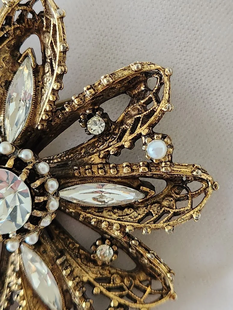 Big Antiqued Goldtone RS Brooch 4.jpg