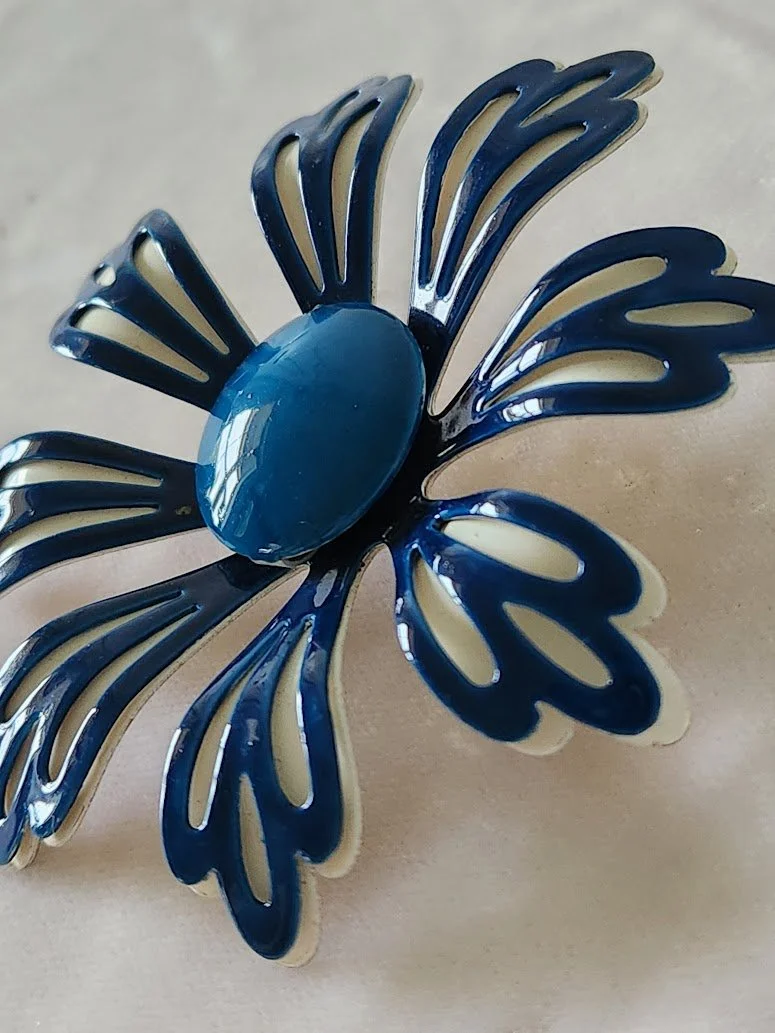 Blue White Flower Power Brooch 13.jpg