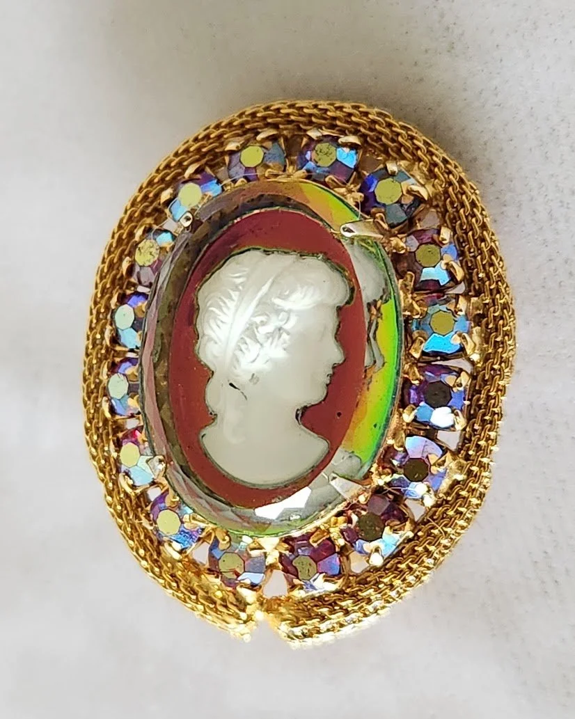 D&E Cameo Earrings 5.jpg
