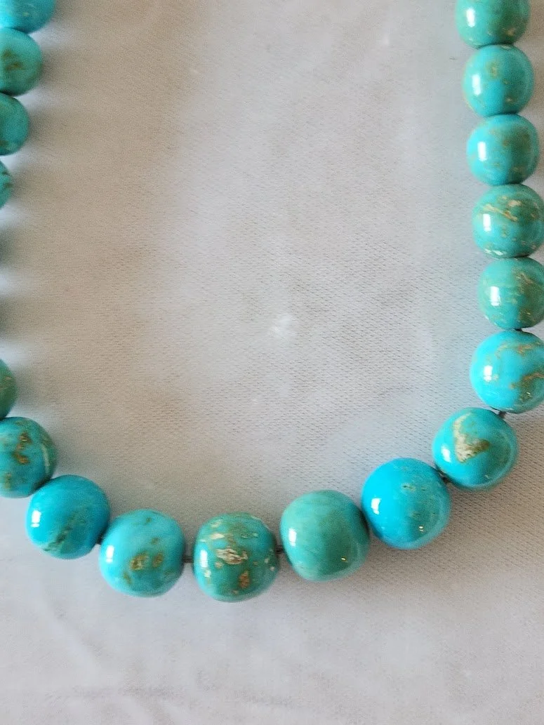 Turquoise Beads 2.jpg
