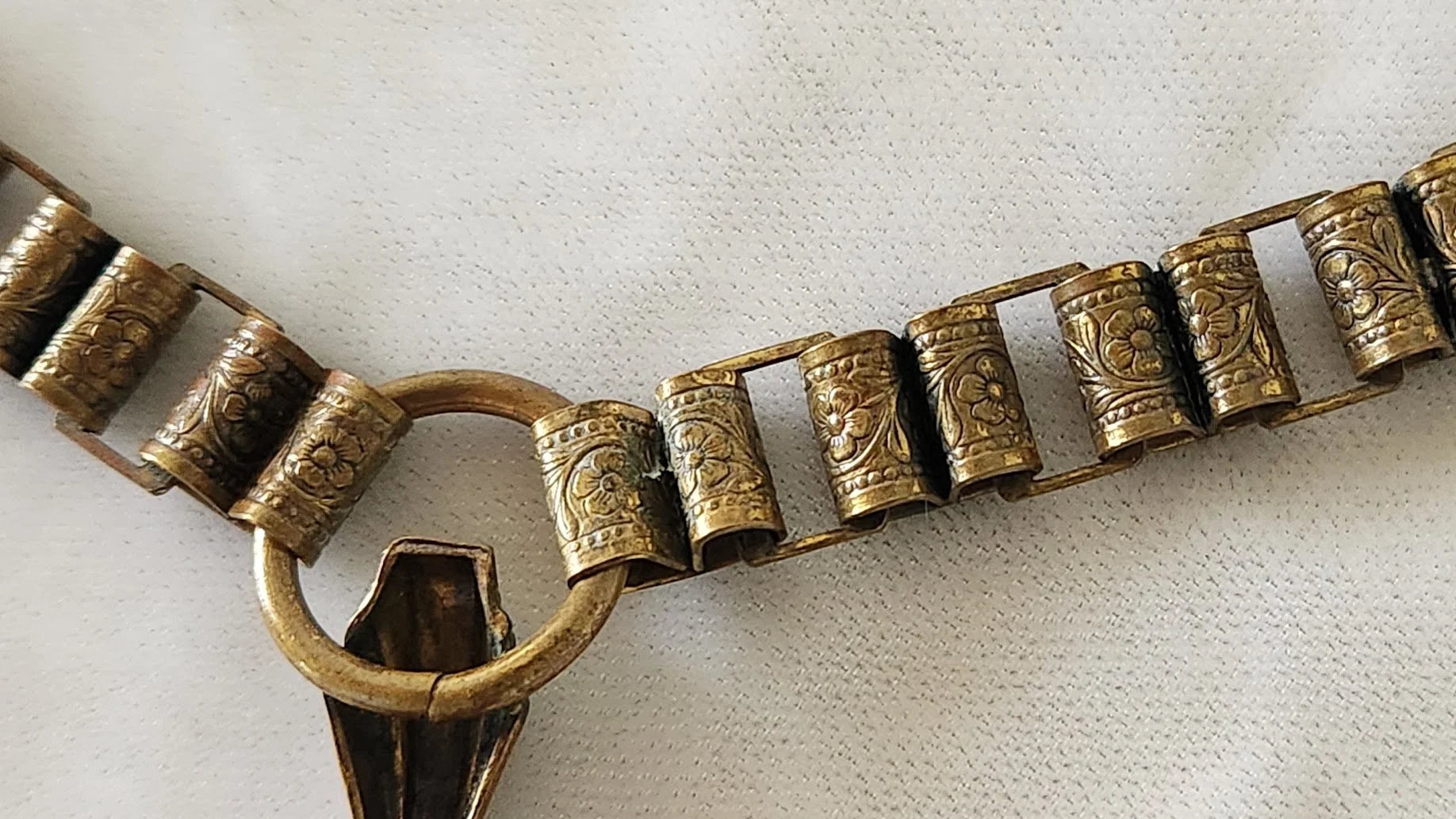 Czech Egyptian Necklace 11.jpg