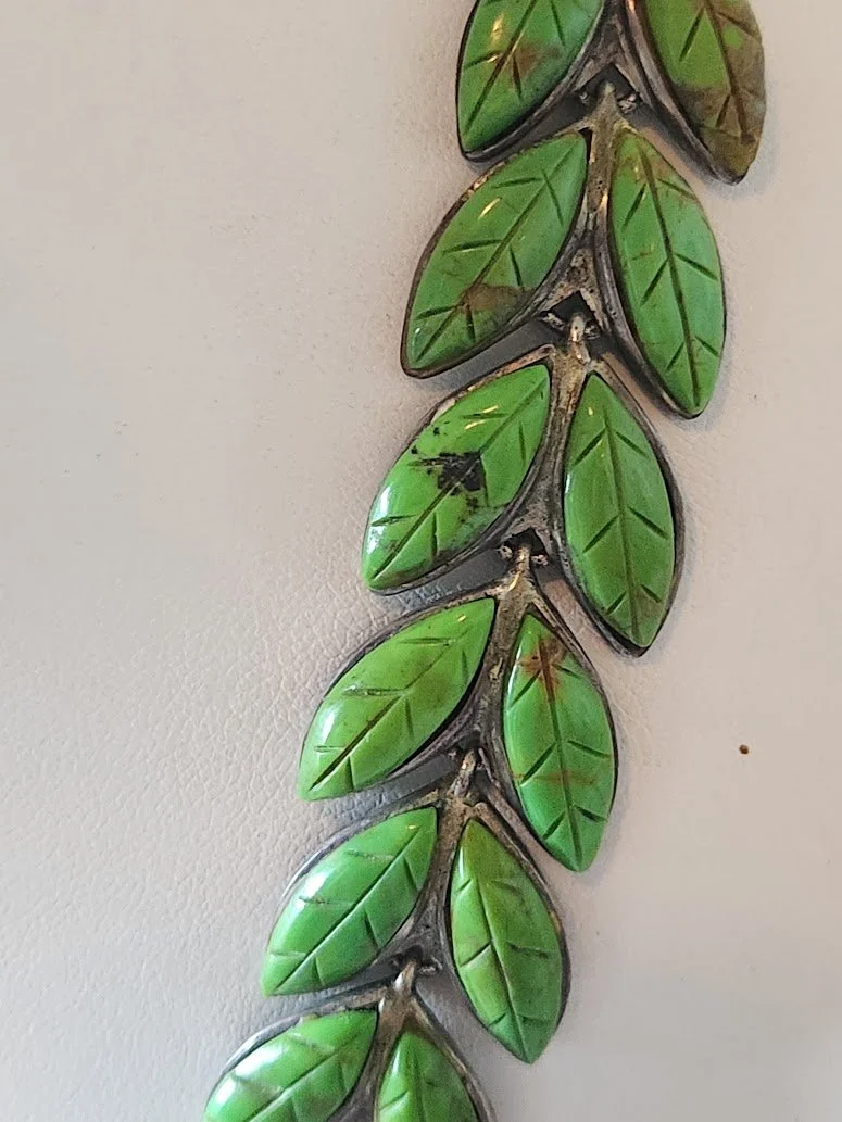 Carved Green Tuquoise Necklace 13.jpg