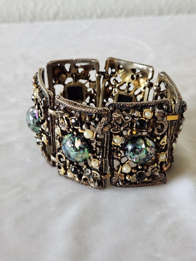 Wide Confetti Lucite Bracelet 14.jpg
