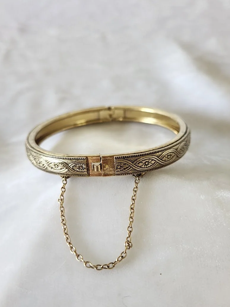 Whiting Davis Hinged Bangle 3.jpg