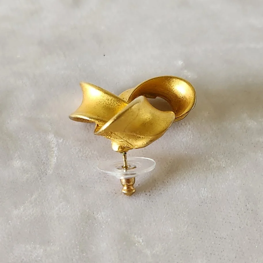Anne Klein Loop Brooch 14.jpg