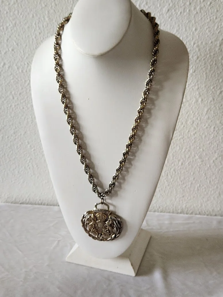 Stuart Pendant Necklace 9.jpg