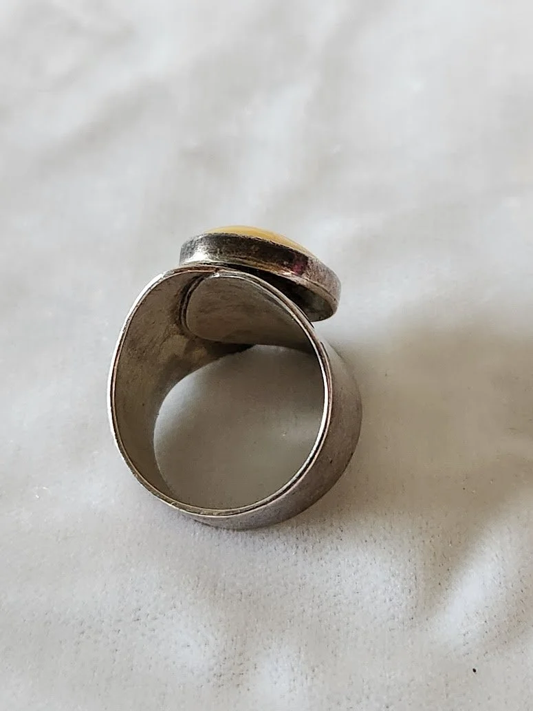 Baltic Amber Ring 3.jpg