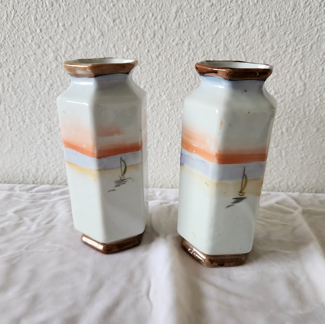 Japanese Vases Pair 3.jpg