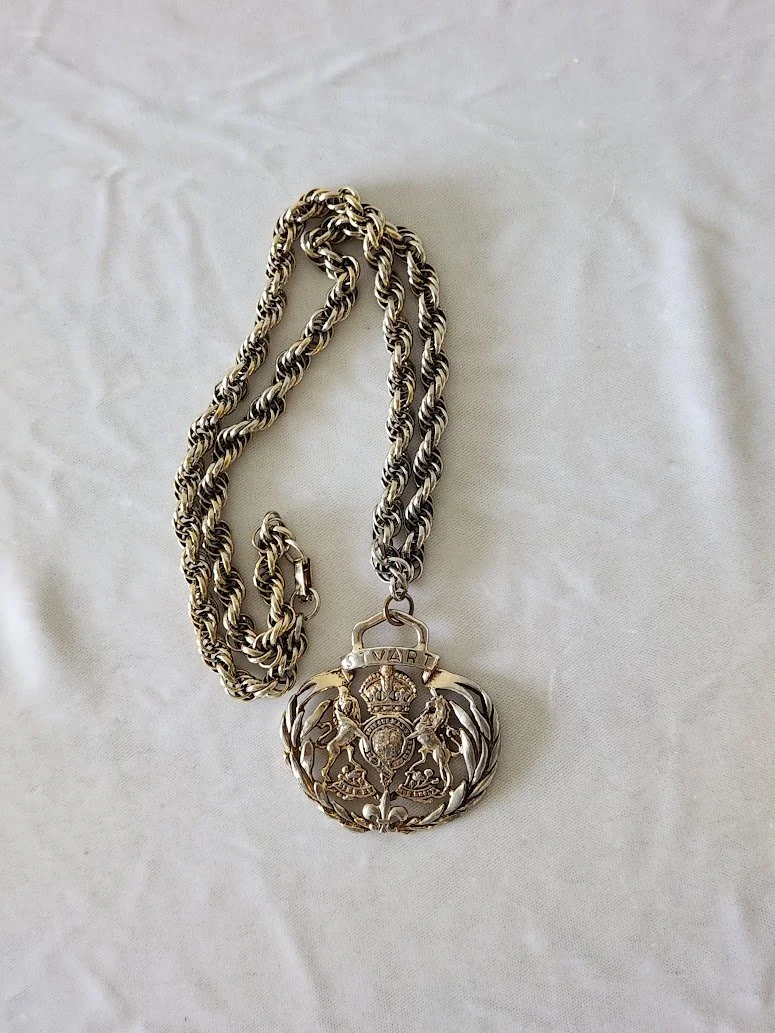 Stuart Pendant Necklace 2.jpg