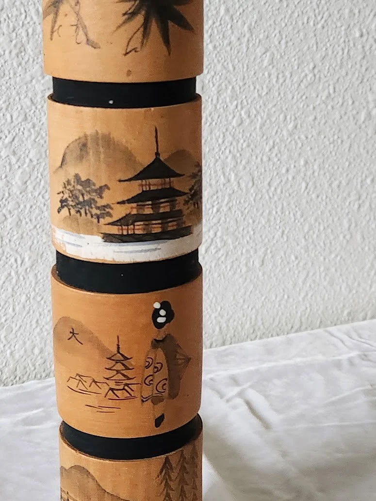 Kokeshi 4.jpg