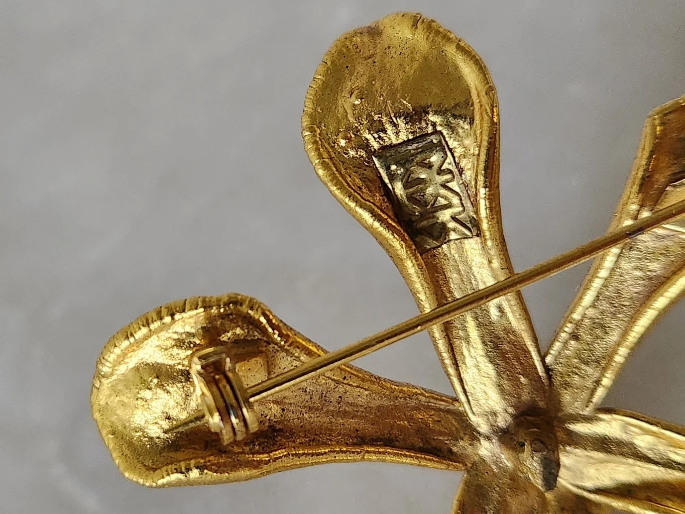 Risis Orchid Brooch 10.jpg