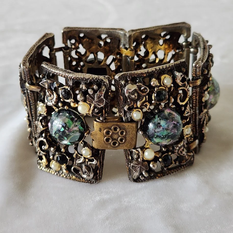 Wide Confetti Lucite Bracelet 15.jpg