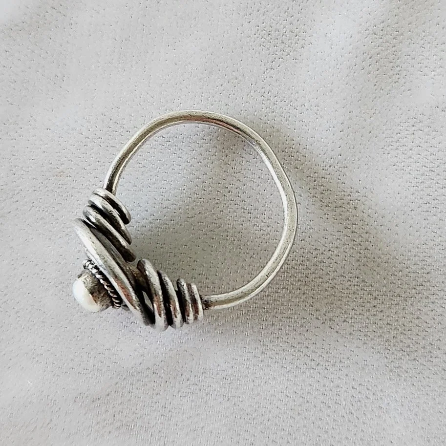 Wrapped Pearl Ring 6.jpg