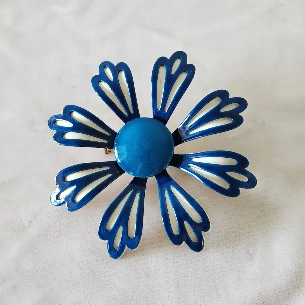 Blue White Flower Power Brooch 7.jpg