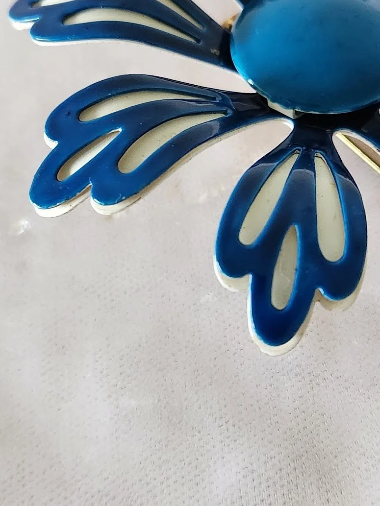 Blue White Flower Power Brooch 15.jpg